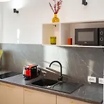Sky-high: 15th Floor Modern In Doamna Ghica Area Apartment Bucharest