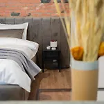 Apartment Sky-high: 15th Floor Modern In Doamna Ghica Area Bucharest