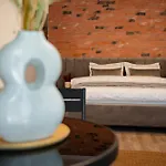 Sky-high: 15th Floor Modern In Doamna Ghica Area Apartment *