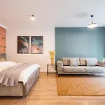 Sky-high: 15th Floor Modern In Doamna Ghica Area Apartment