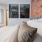Apartment Sky-high: 15th Floor Modern In Doamna Ghica Area