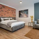 Apartment Sky-high: 15th Floor Modern In Doamna Ghica Area