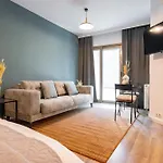 Sky-high: 15th Floor Modern In Doamna Ghica Area Apartment *
