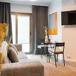 Sky-high: 15th Floor Modern In Doamna Ghica Area *