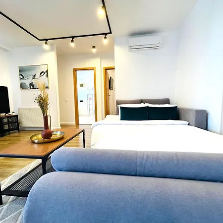 Sky-high: 15th Floor Modern In Doamna Ghica Area Apartament *