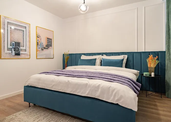 Апартаменти Sky-high: 15th Floor Modern In Doamna Ghica Area Бухарест