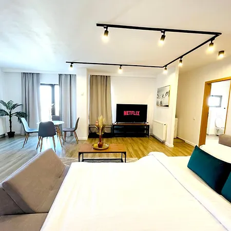 Sky-high: 15th Floor Modern In Doamna Ghica Area Apartment