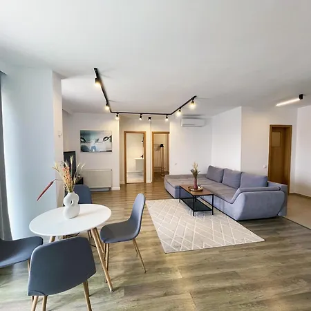 Sky-high: 15th Floor Modern In Doamna Ghica Area *
